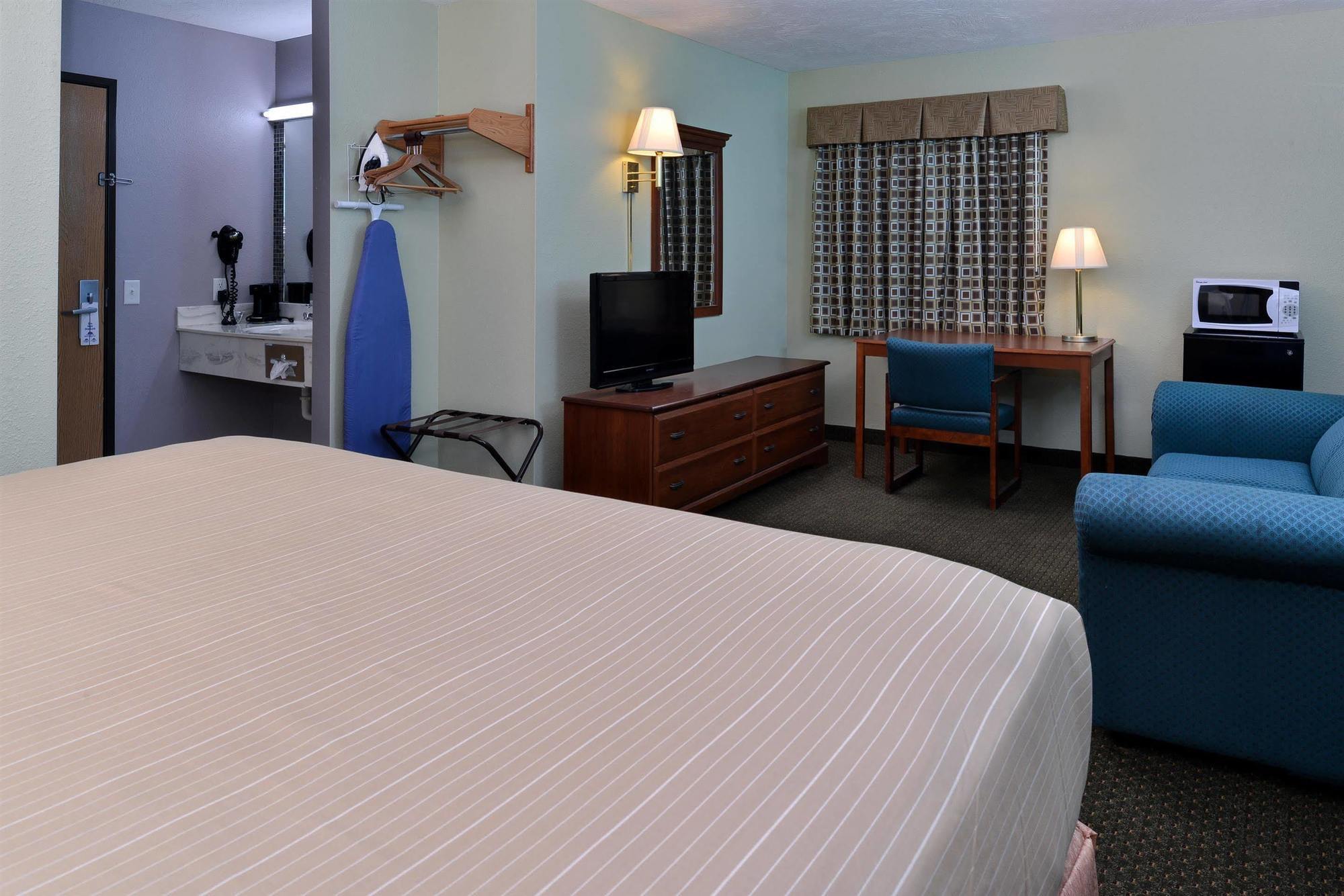 Americas Best Value Inn - Seymour Bagian luar foto