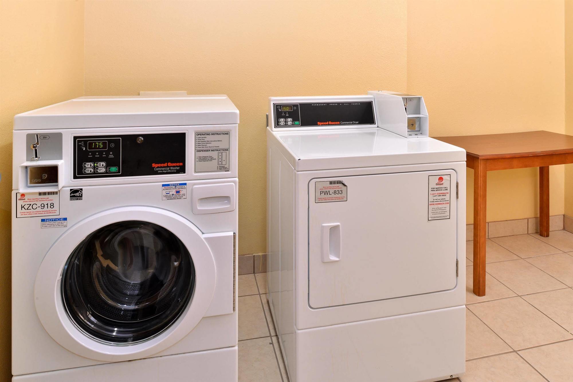 Americas Best Value Inn - Seymour Bagian luar foto