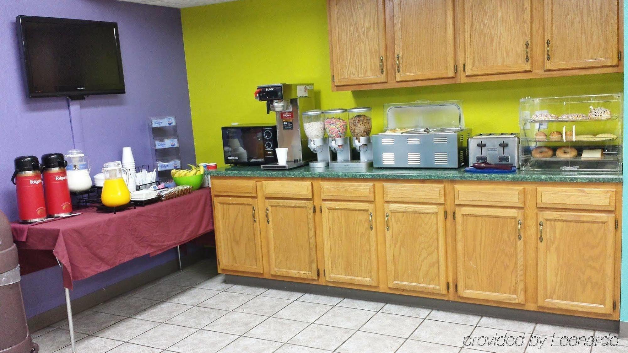 Americas Best Value Inn - Seymour Bagian luar foto